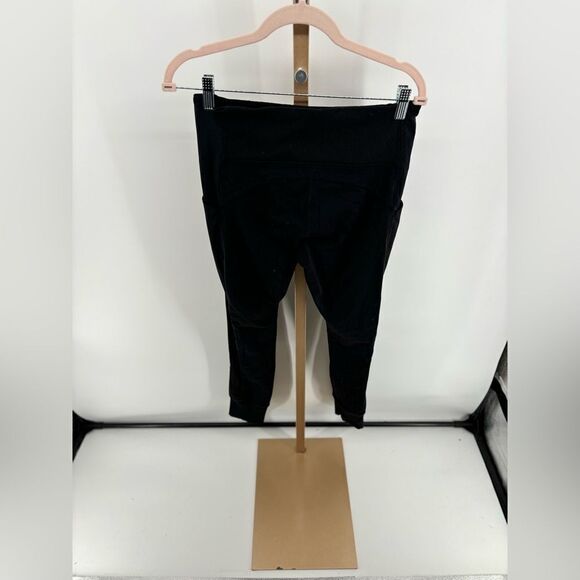 Athleta black pants with pockets size medium - Picture 9 of 9